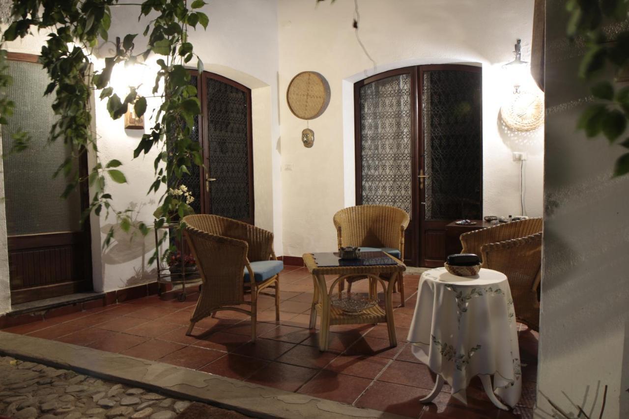 B&B Essenza Pula Buitenkant foto